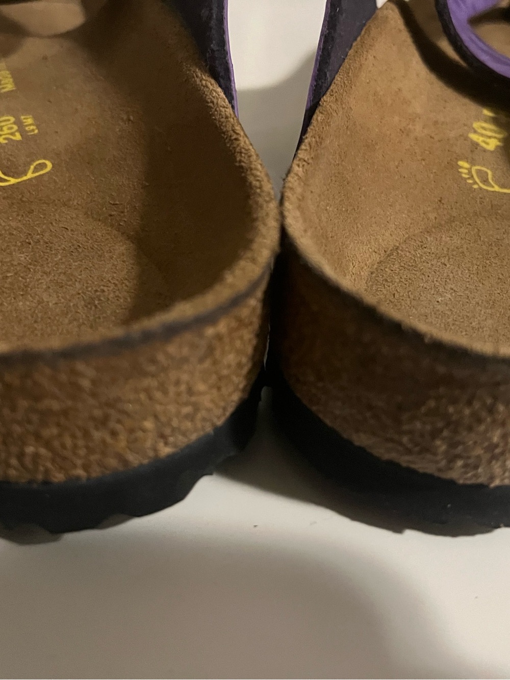 Birkenstock Gizeh Thong Sandals in Purple with Black Buckles - Picture 3 of 3